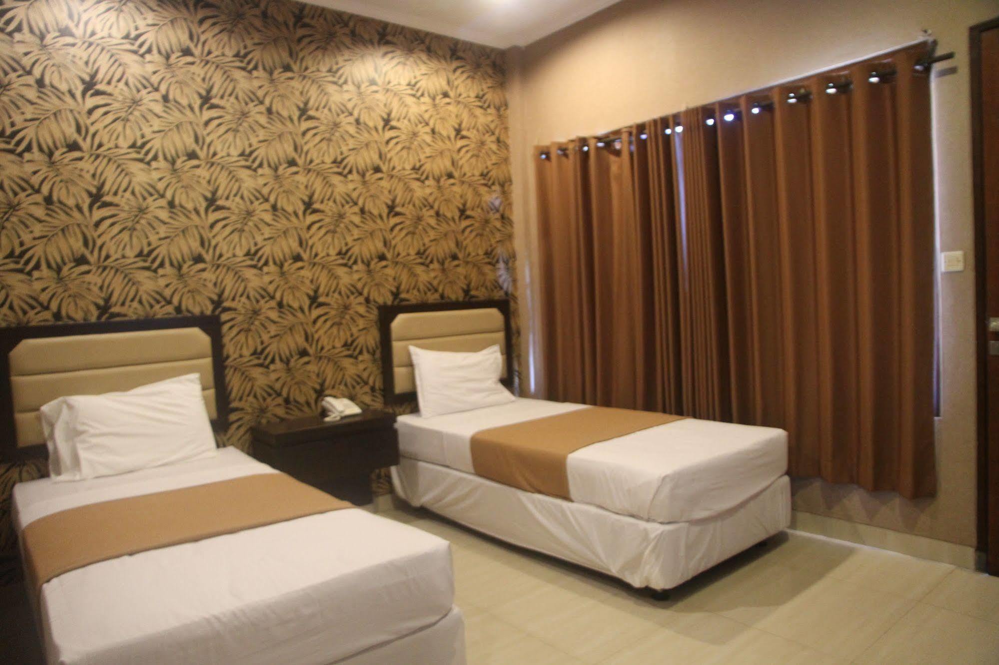 Hotel Bumi Aditya Senggigi Exteriér fotografie